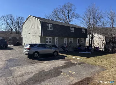 72 Glen Eagle Dr, Bristol, CT 06010