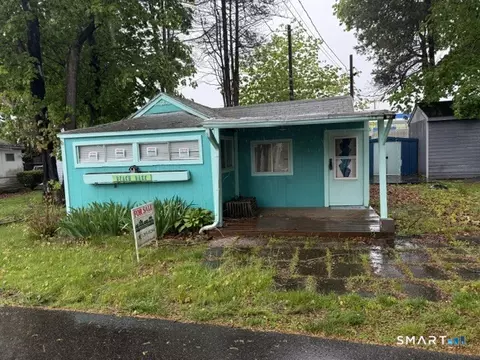 15 North St, Madison, CT 06443