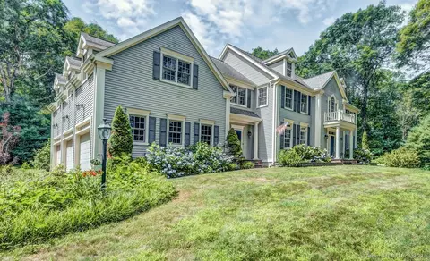 76 High Hill Cir, Madison, CT 06443