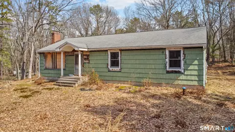 136 Minnechaug Dr, Glastonbury, CT 06033
