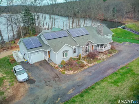 592 Ference Rd, Ashford, CT 06278