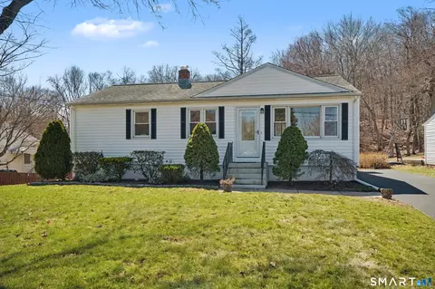 80 Roosevelt St Ext, New Haven, CT 06513