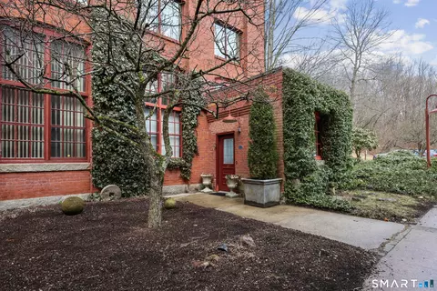 839 Main St #99, Torrington, CT 06790