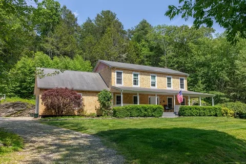18 Tunnel Rd, Roxbury, CT 06783