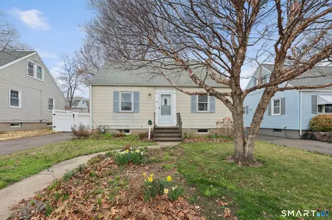 37 Granville Ave, Milford, CT 06460