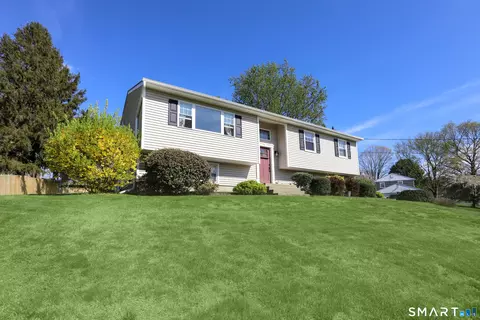38 Quaker Ridge Rd, Bethel, CT 06801