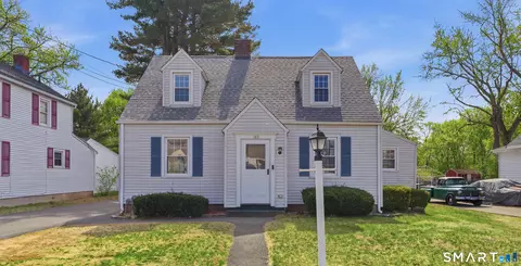 103 Maple St, East Hartford, CT 06118