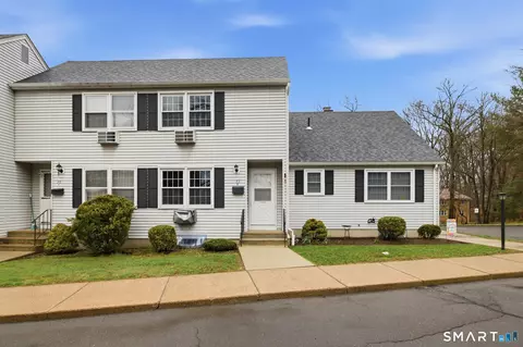 36 Grove St #E, Manchester, CT 06042