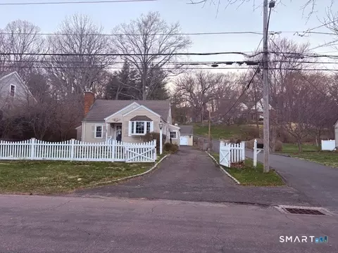 329 Bronson Rd, Southport, CT 06890
