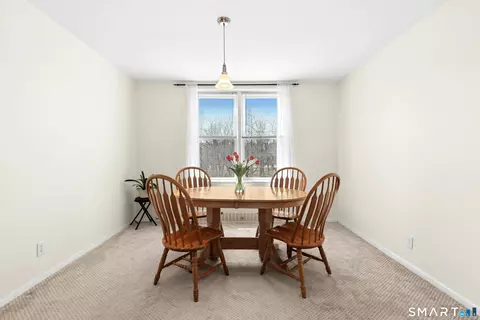 7 4th St #3C, Stamford, CT 06905
