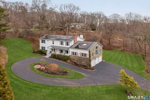 4 Marshall Ln, Weston, CT 06883