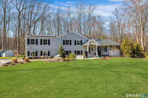 19 Half Mile Cmn, Westport, CT 06880