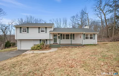 180 Dogwood Ln, South Windsor, CT 06074