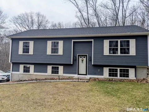 29 Tripp Hollow Rd, Brooklyn, CT 06234