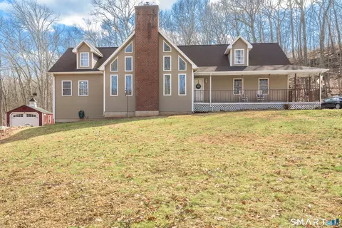 76 Mahoney Rd, Colchester, CT 06415
