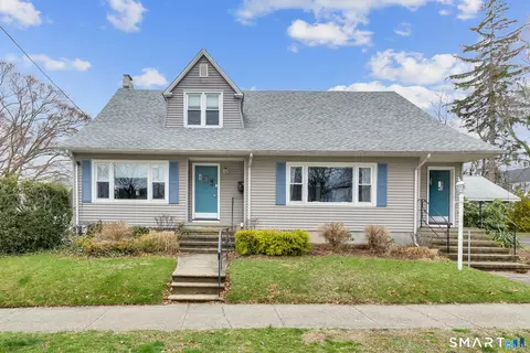 21 Rivercliff Dr, Milford, CT 06460