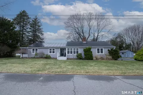 3 Birch St, Old Saybrook, CT 06475