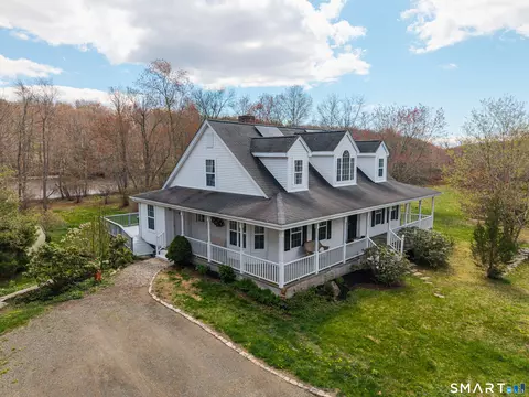 257 W Elm St, Deep River, CT 06417