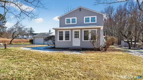 56 West St, Bolton, CT 06043