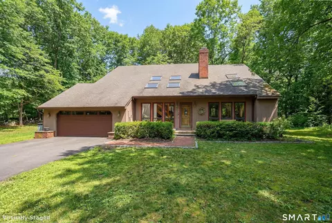 345 Florida Hill Rd, Ridgefield, CT 06877