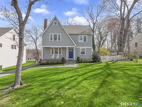 7 Walmsley Rd, Darien, CT 06820