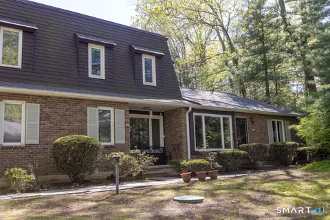 65 Main St #24, Ivoryton, CT 06442