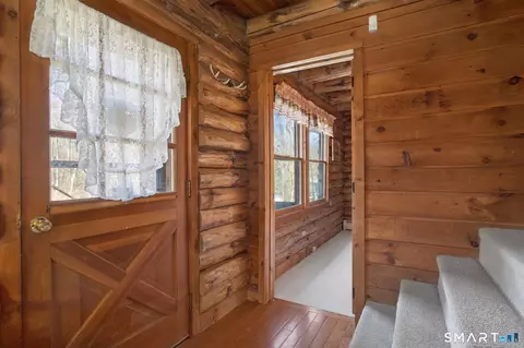 Entry Way - 737 Shepard Ave, Hamden, CT 06514 photo 1 of 1