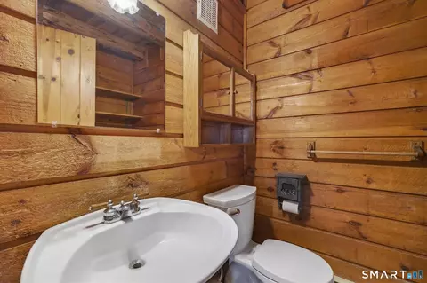 Bath - 737 Shepard Ave, Hamden, CT 06514 photo 2 of 2