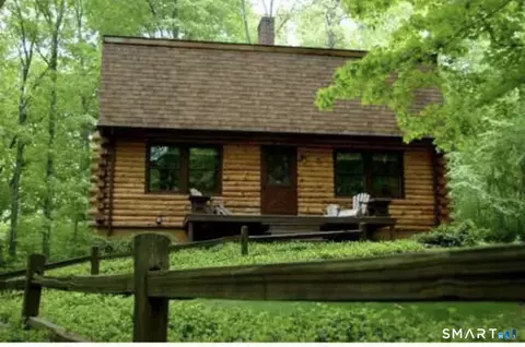 737 Shepard Ave, Hamden, CT 06514