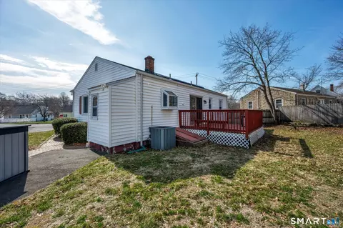 Exterior - 90 W Side Dr, Hamden, CT 06514 photo 6 of 11
