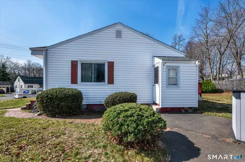 Exterior - 90 W Side Dr, Hamden, CT 06514 photo 7 of 11