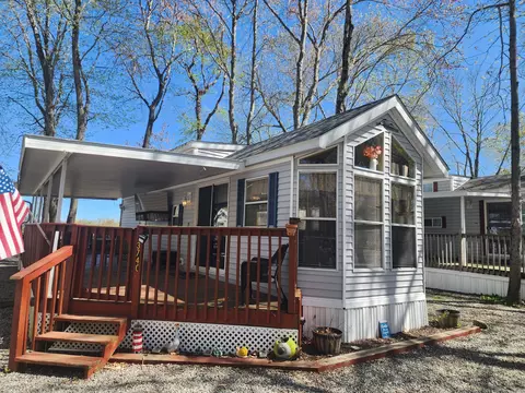 Exterior - 42 Pierce Rd, Preston, CT 06365 photo 3 of 10