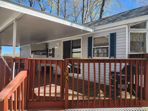 Exterior - 42 Pierce Rd, Preston, CT 06365 photo 2 of 10