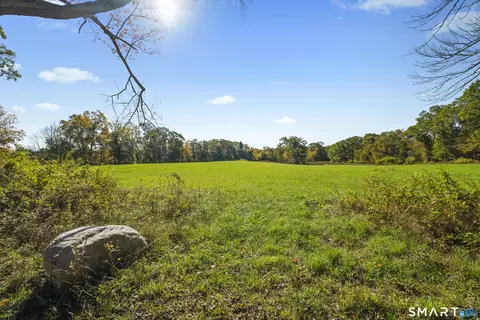25 Klocek St, Killingly, CT 06239