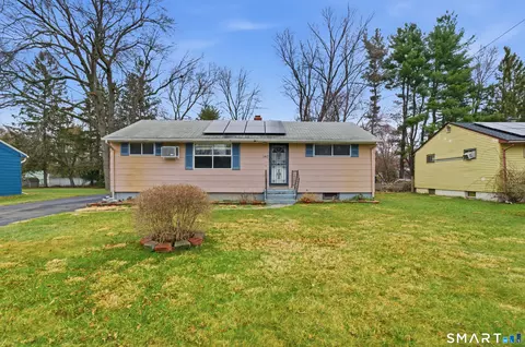 140 Cottage Grove Rd, Bloomfield, CT 06002