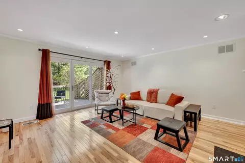 72 Timberwood Rd #72, West Hartford, CT 06117