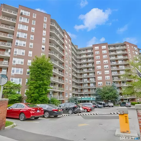 91 Strawberry Hill Ave #841, Stamford, CT 06902