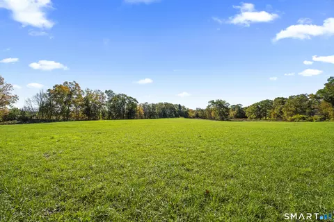 100 Hubbard Hill Rd, Killingly, CT 06239