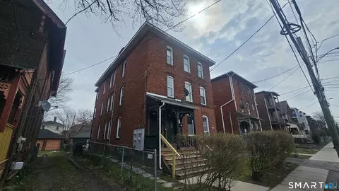 110 Babcock St, Hartford, CT 06106