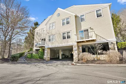 629 Danbury Rd #43, Ridgefield, CT 06877