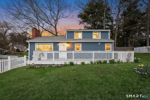 83 Olcott St, Manchester, CT 06040