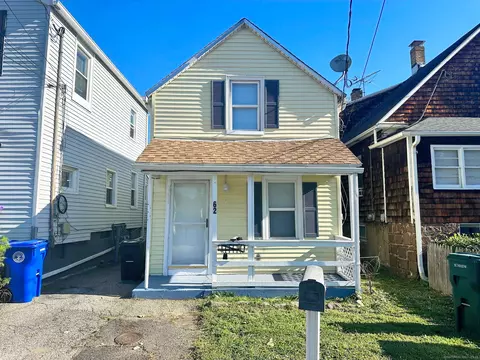 62 Roosevelt Ave, Stratford, CT 06615