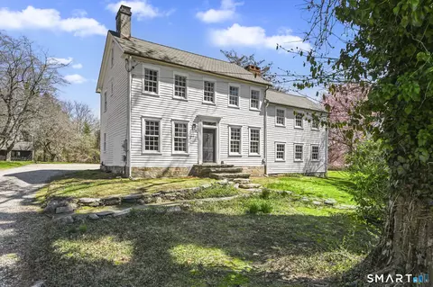 120 Chestnut Hill Rd, Wilton, CT 06897