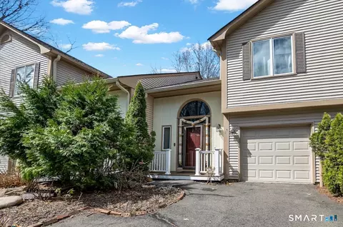 89 Uplands Way #89, Glastonbury, CT 06033