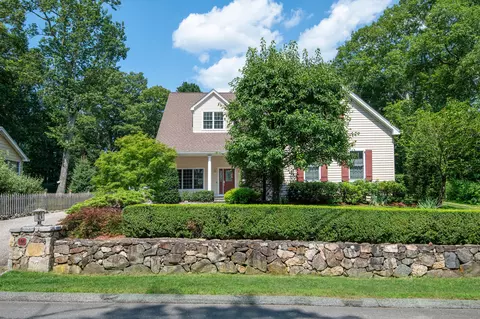 101 Carol St, Danbury, CT 06810