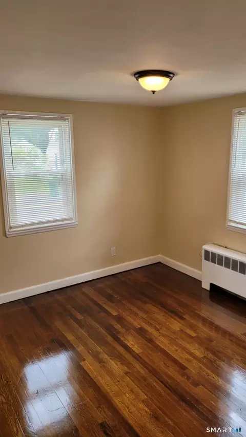 Bedroom - 98 E Burnham St, Bloomfield, CT 06002 photo 1 of 2
