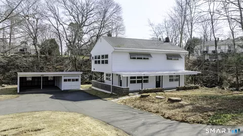 101 Old Norwich Rd, Quaker Hill, CT 06375
