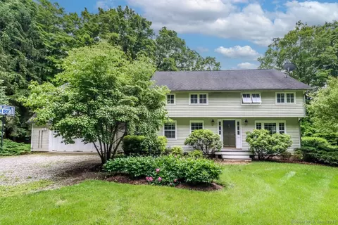 609 Long Mountain Rd, New Milford, CT 06755