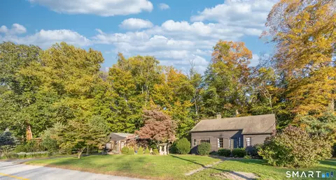 56 Neptune Ave, Moodus, CT 06469