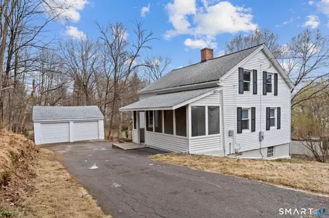 25 Mountain Rd, Tariffville, CT 06081